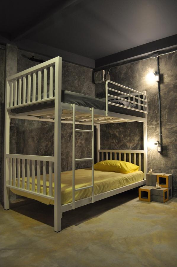 Nexchange Hostel Bangkok Exterior photo